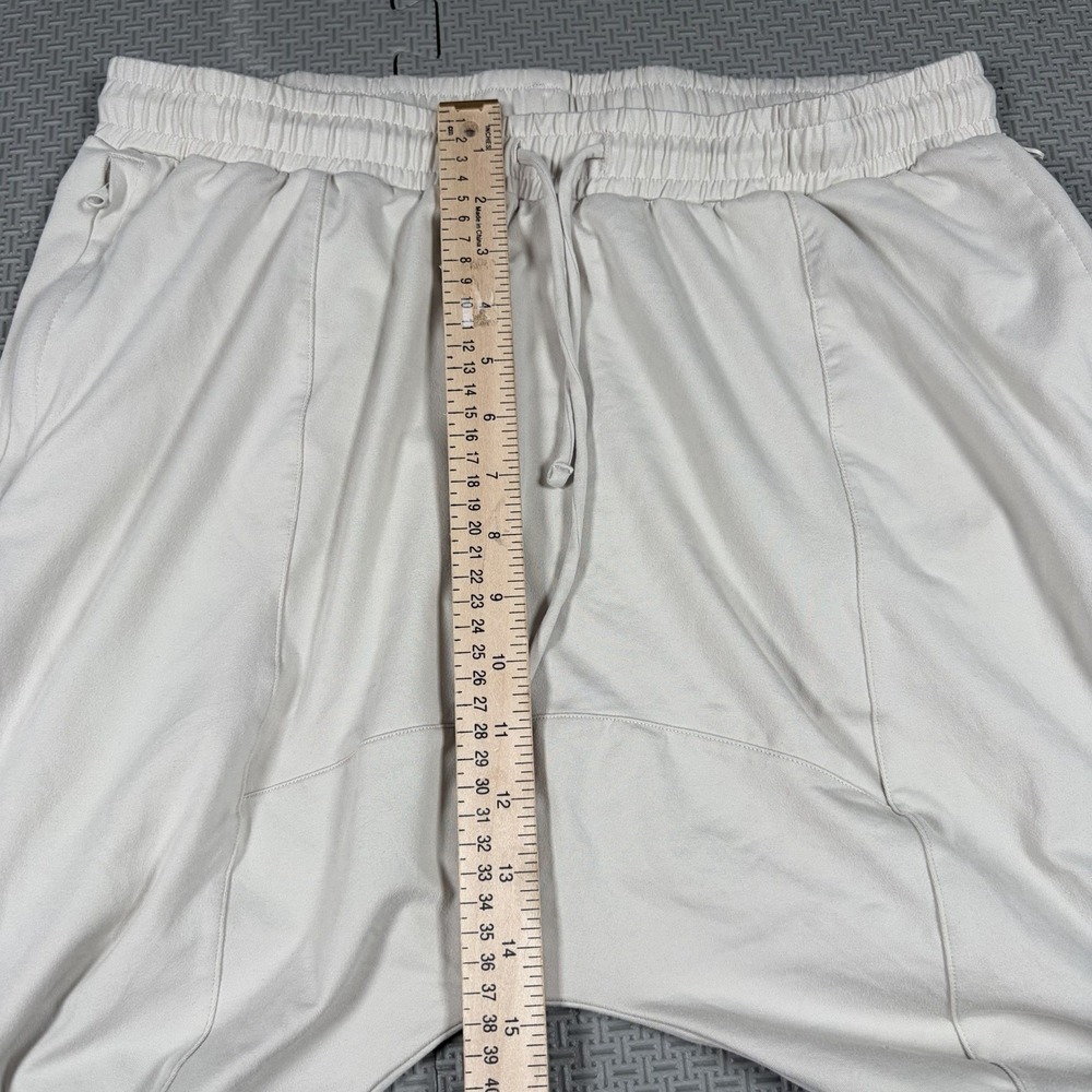 Alo Yoga Conquer Revitalize Pant Mens Large Beige Drawstring Jogger Gym - Picture 9 of 10